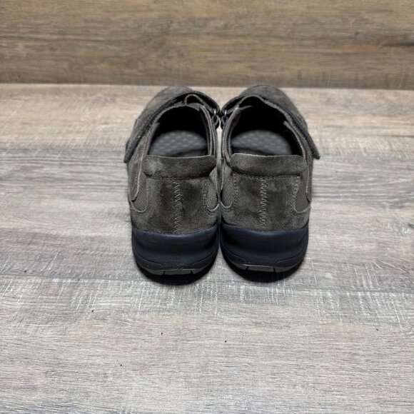 Privo by Clarks Brown Suede Mary Jane Style Shoes Women's Size 9 - Picture 3 of 7